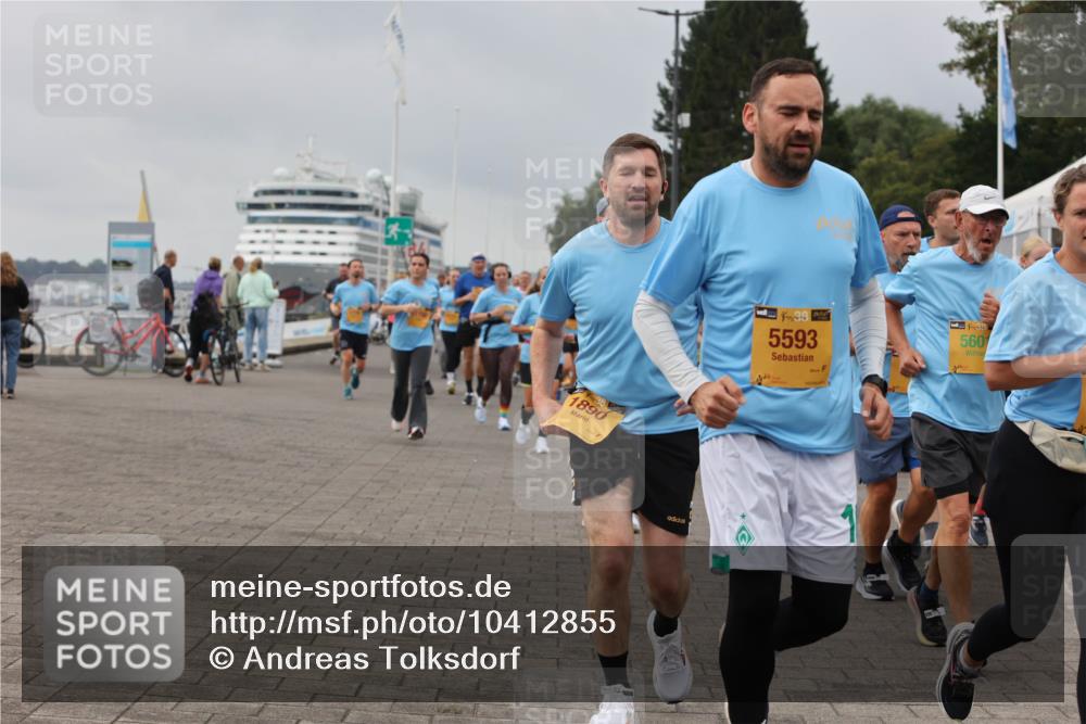 13.09.2026 - Kiel Lauf Andreas Tolksdorf http://msf.ph/oto/10412855 13.09.2026 10:03:23 Kiellinie 3, 1890, 38, 5593, 38, 560 meine-sportfotos.de