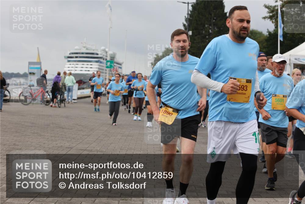 13.09.2026 - Kiel Lauf Andreas Tolksdorf http://msf.ph/oto/10412859 13.09.2026 10:03:23 Kiellinie 1890, 4, 38, 593, 5601 meine-sportfotos.de