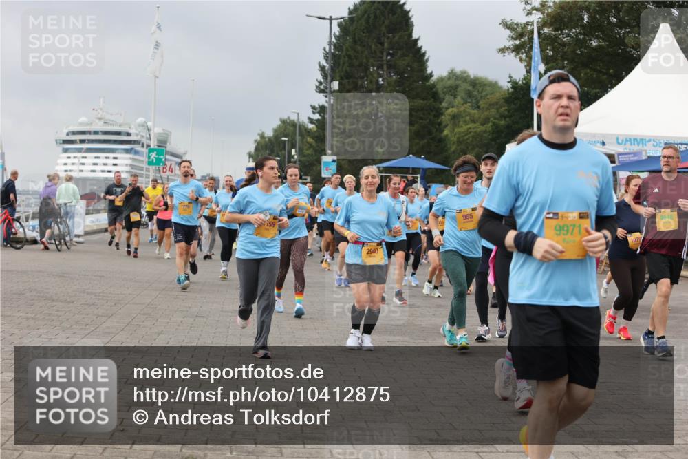 13.09.2026 - Kiel Lauf Andreas Tolksdorf http://msf.ph/oto/10412875 13.09.2026 10:03:26 Kiellinie 4, 1779, 2940, 955, 9971, 1079, 4648 meine-sportfotos.de