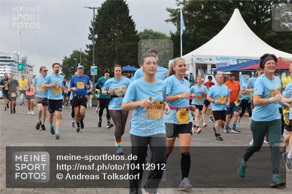 13.09.2026 - Kiel Lauf Andreas Tolksdorf http://msf.ph/oto/10412912 13.09.2026 10:03:28 Kiellinie 1779, 7451, 11156, 2940, 3425, 6170, 955 meine-sportfotos.de