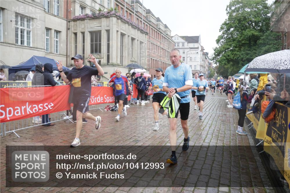 13.09.2026 - Kiel Lauf Yannick Fuchs http://msf.ph/oto/10412993 13.09.2026 10:44:31 Ziel 501, 1275, 1335, 1377, 2289, 2545, 2659, 2837, 2920, 3009, 3980, 4243, 4432, 5294, 5599, 5697, 5699, 5778, 6194, 6229, 6711, 6959, 7468, 7504, 7677, 7763, 8536, 8701, 9596, 11165, 11347, 11352, 11716, 11851, 11938, 12425, 12589, 12842, 202, 318, 702, 939, 1118, 1242, 1379, 1439, 1839, 1956, 2729, 2826, 2861, 2873, 3186, 3469, 3573, 3806, 3918, 4422, 5183, 5740, 5859, 6059, 6611, 7250, 7291, 7504, 7534, 688, 1323, 2952, 3591 meine-sportfotos.de