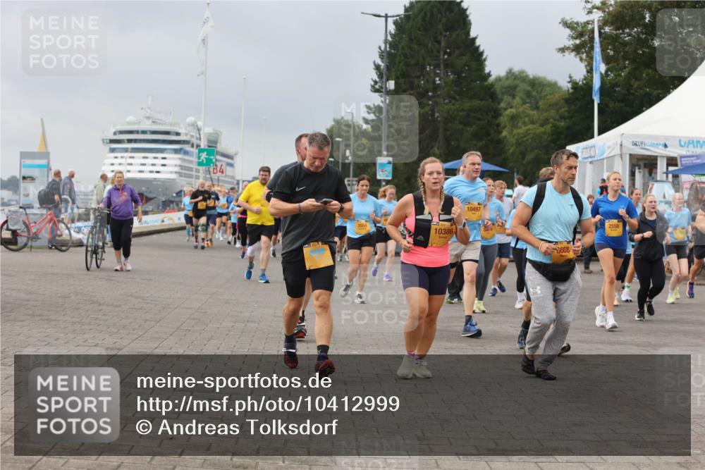 13.09.2026 - Kiel Lauf Andreas Tolksdorf http://msf.ph/oto/10412999 13.09.2026 10:03:35 Kiellinie 13, 34, 10386, 10497, 8999, 2558 meine-sportfotos.de