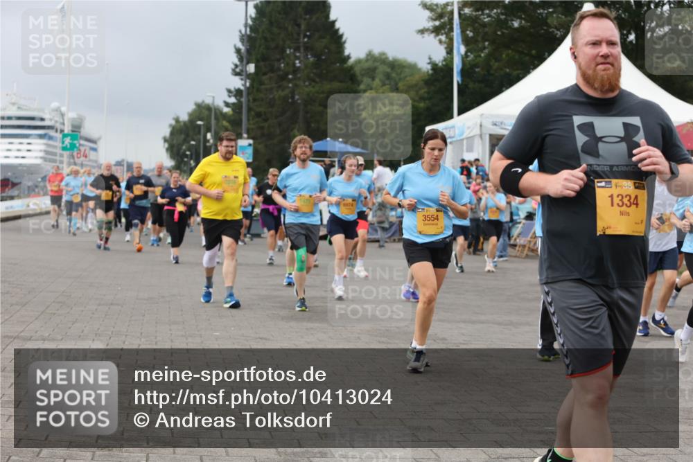 13.09.2026 - Kiel Lauf Andreas Tolksdorf http://msf.ph/oto/10413024 13.09.2026 10:03:39 Kiellinie 6974, 3554, 4, 392, 1334 meine-sportfotos.de