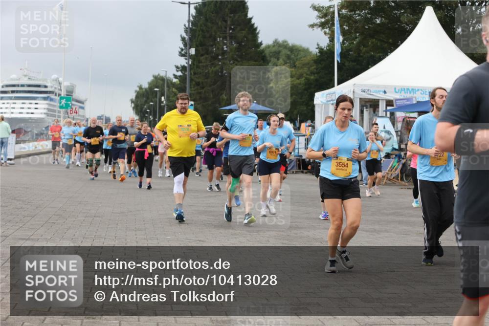 13.09.2026 - Kiel Lauf Andreas Tolksdorf http://msf.ph/oto/10413028 13.09.2026 10:03:39 Kiellinie 3278, 6974, 39, 3554, 22 meine-sportfotos.de