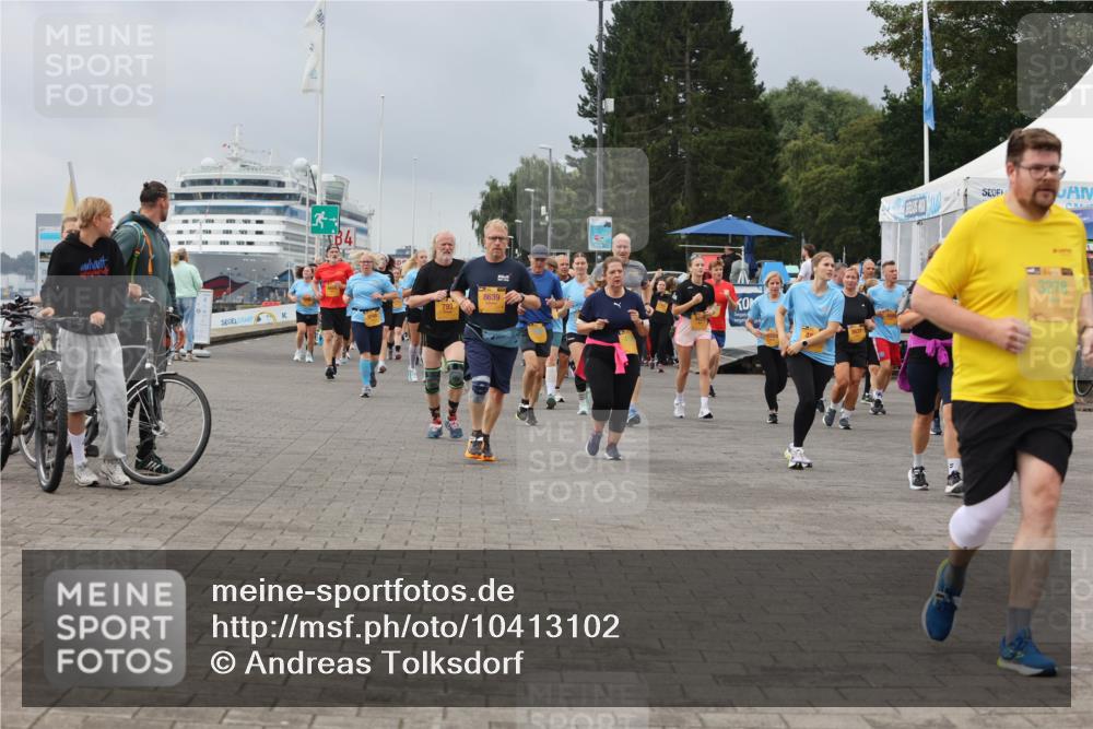 13.09.2026 - Kiel Lauf Andreas Tolksdorf http://msf.ph/oto/10413102 13.09.2026 10:03:43 Kiellinie 799, 8639, 3278 meine-sportfotos.de