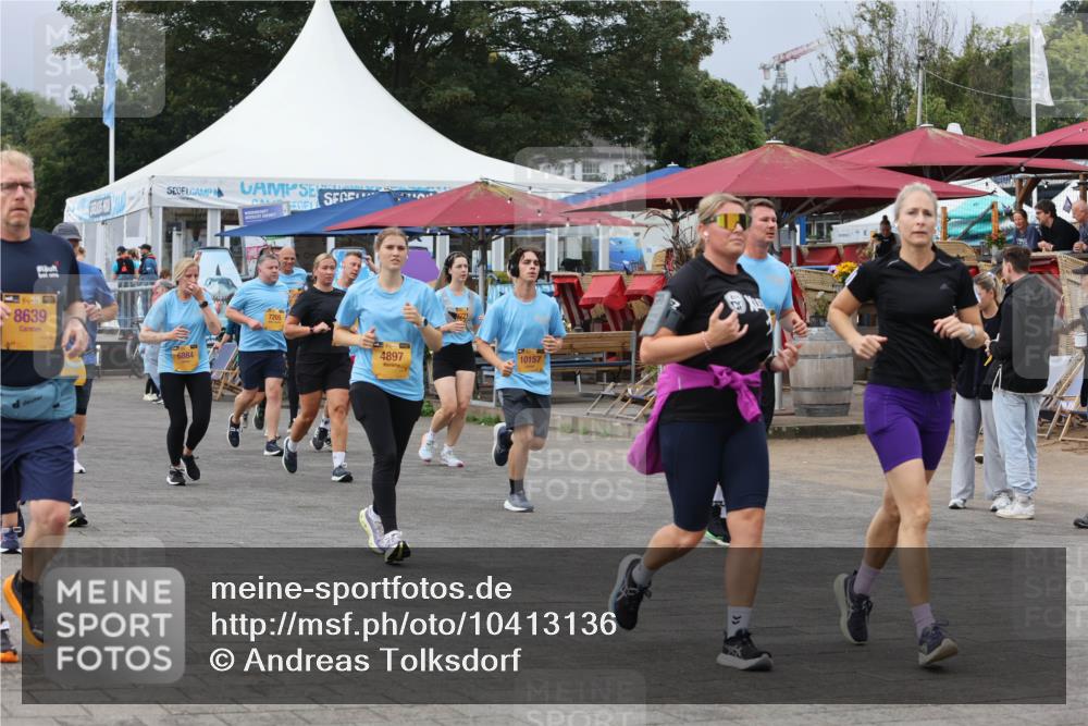 13.09.2026 - Kiel Lauf Andreas Tolksdorf http://msf.ph/oto/10413136 13.09.2026 10:03:46 Kiellinie 8639, 6884, 7205, 4897, 10157 meine-sportfotos.de
