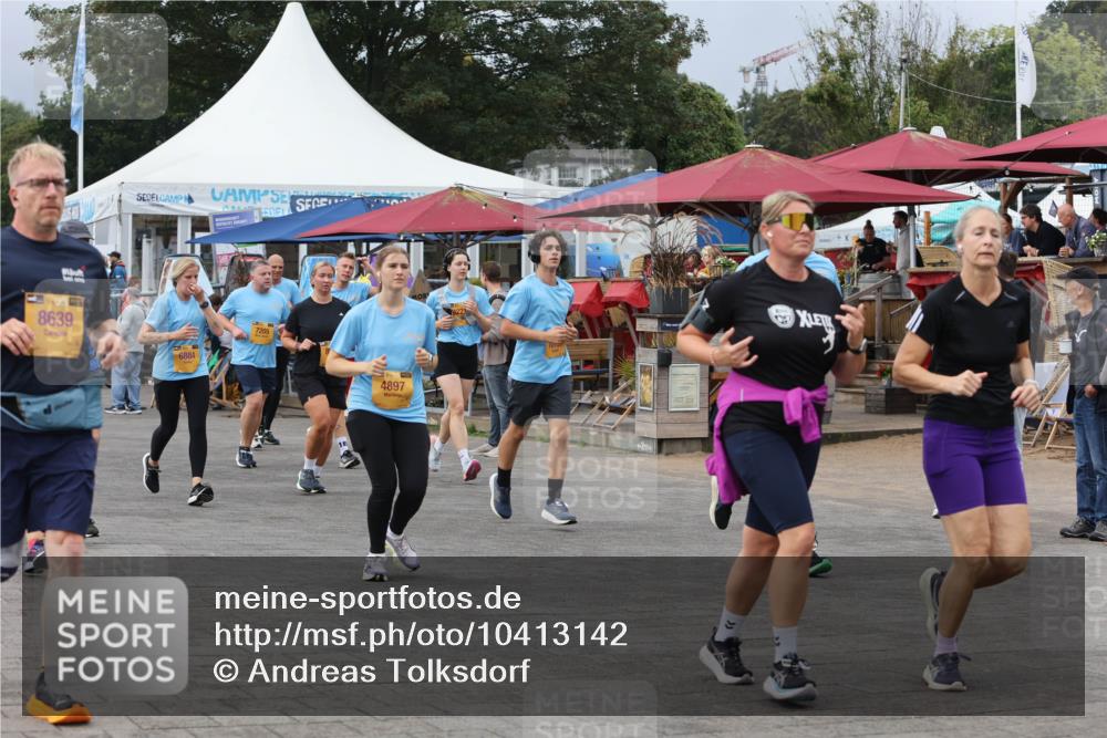 13.09.2026 - Kiel Lauf Andreas Tolksdorf http://msf.ph/oto/10413142 13.09.2026 10:03:46 Kiellinie 8639, 6884, 7205, 18, 4897 meine-sportfotos.de