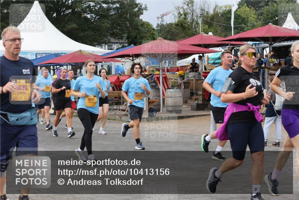 13.09.2026 - Kiel Lauf Andreas Tolksdorf http://msf.ph/oto/10413156 13.09.2026 10:03:46 Kiellinie 639, 7205, 8637, 4897, 10157, 7 meine-sportfotos.de