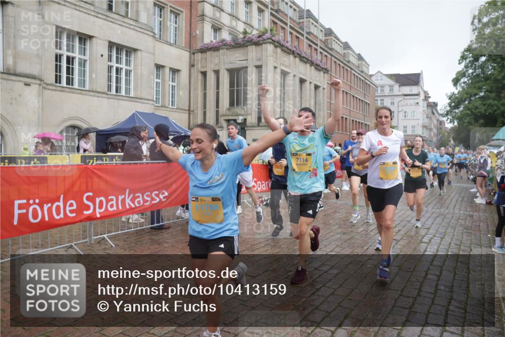 13.09.2026 - Kiel Lauf Yannick Fuchs http://msf.ph/oto/10413159 13.09.2026 10:44:43 Ziel 688, 1357, 1751, 1753, 2189, 2488, 2659, 2920, 3134, 3152, 3282, 4033, 4432, 4532, 4829, 5420, 5567, 6194, 6580, 6637, 7122, 7279, 7701, 7910, 8445, 8669, 10082, 11427, 11714, 12105, 12569, 12620, 501, 702, 1275, 1335, 1377, 1379, 1439, 1839, 2289, 2545, 2659, 2729, 2826, 2837, 2873, 2920, 3009, 3186, 3469, 3918, 3980, 4243, 5183, 5294, 5599, 5697, 5699, 5740, 5778, 5859, 6059, 6229, 6611, 6711, 6959, 7250, 7291, 7468, 7504, 7534, 7677, 1323, 2952, 3591 meine-sportfotos.de