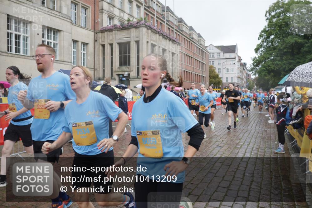 13.09.2026 - Kiel Lauf Yannick Fuchs http://msf.ph/oto/10413209 13.09.2026 10:44:47 Ziel 688, 1323, 1357, 1751, 1753, 2189, 2488, 2952, 3134, 3152, 3282, 3591, 4033, 4532, 4829, 5420, 5567, 6580, 6637, 6731, 7122, 7279, 7701, 7910, 8445, 8669, 9326, 10082, 11427, 11714, 11731, 12105, 12240, 12543, 12569, 12620, 501, 702, 1275, 1335, 1377, 1379, 1439, 1839, 2289, 2545, 2659, 2826, 2837, 2920, 3009, 3186, 3469, 3980, 4243, 4432, 5183, 5294, 5599, 5697, 5699, 5740, 5778, 5859, 6059, 6194, 6229, 6611, 6637, 6711, 6959, 7250, 7291, 7468, 7504, 7534, 7677 meine-sportfotos.de