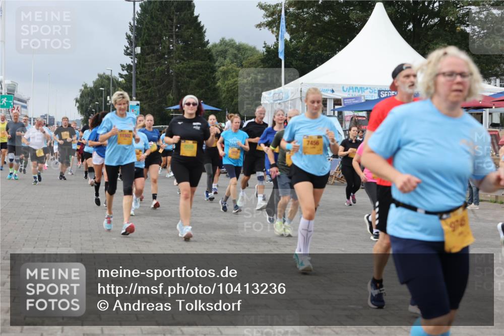 13.09.2026 - Kiel Lauf Andreas Tolksdorf http://msf.ph/oto/10413236 13.09.2026 10:03:52 Kiellinie 11502, 7456, 9746 meine-sportfotos.de