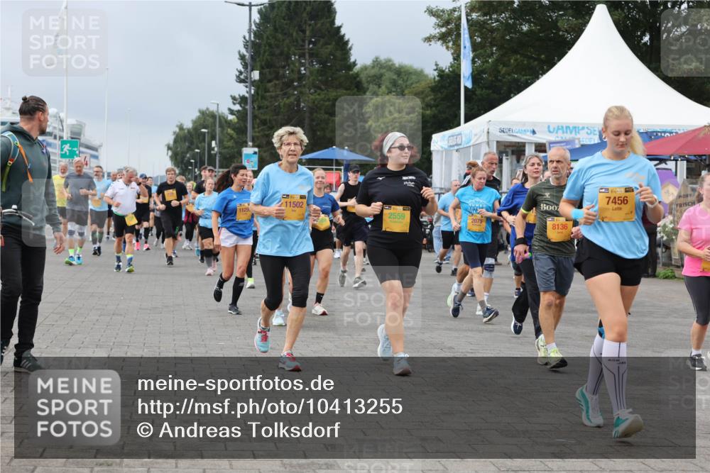 13.09.2026 - Kiel Lauf Andreas Tolksdorf http://msf.ph/oto/10413255 13.09.2026 10:03:52 Kiellinie 11502, 1125, 2559, 2075, 8136, 38, 7456 meine-sportfotos.de