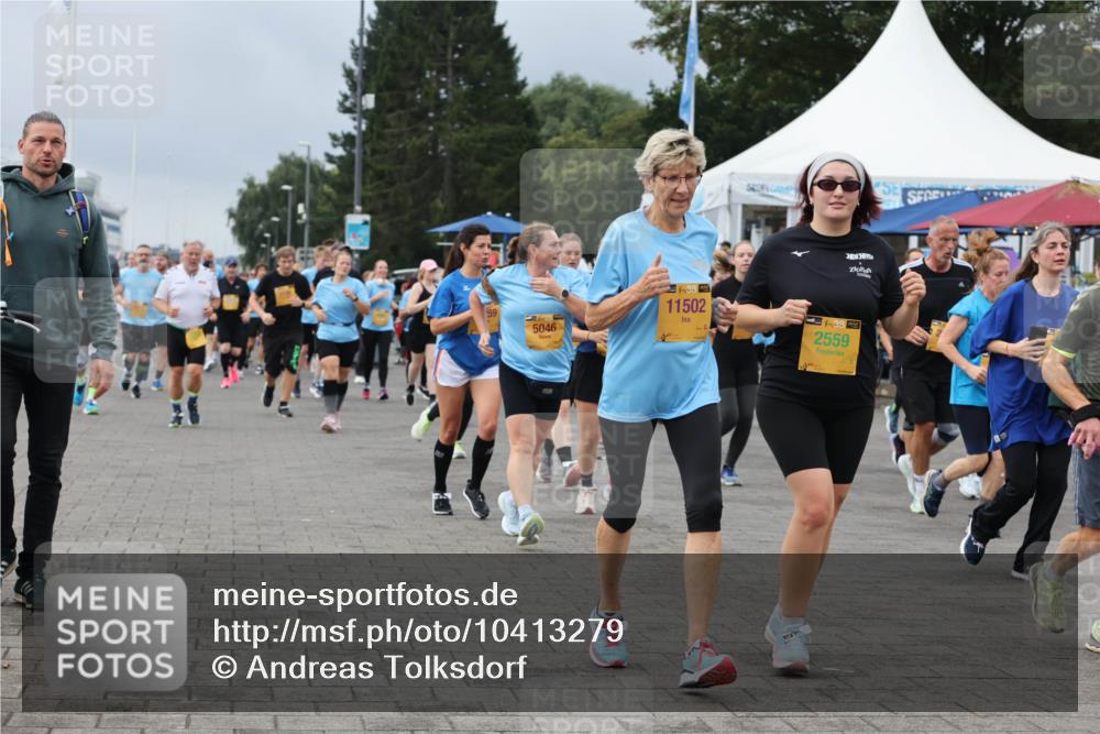 13.09.2026 - Kiel Lauf Andreas Tolksdorf http://msf.ph/oto/10413279 13.09.2026 10:03:54 Kiellinie 38, 11502, 5046, 7, 38, 2559 meine-sportfotos.de