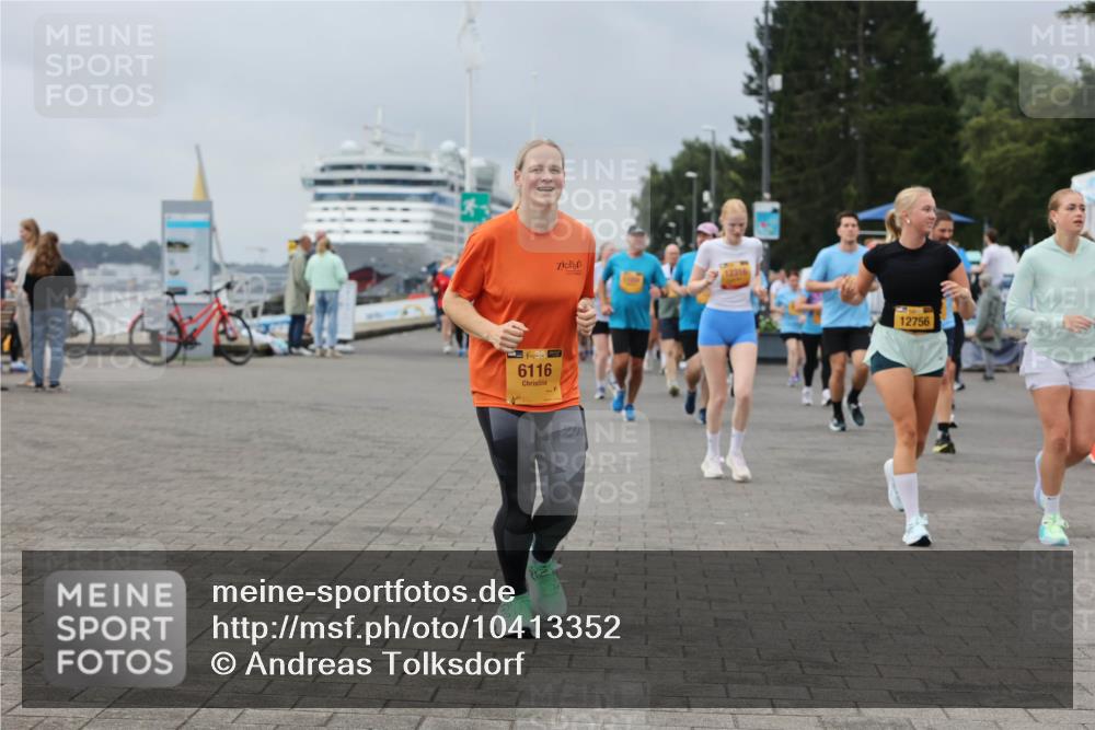 13.09.2026 - Kiel Lauf Andreas Tolksdorf http://msf.ph/oto/10413352 13.09.2026 10:04:04 Kiellinie 38, 6116, 12756 meine-sportfotos.de