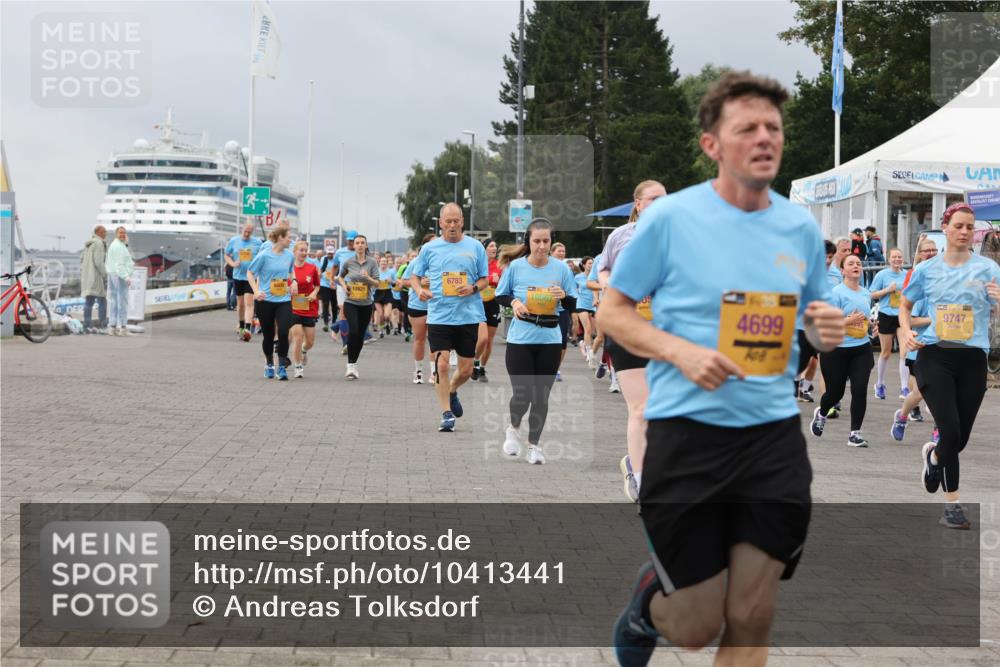 13.09.2026 - Kiel Lauf Andreas Tolksdorf http://msf.ph/oto/10413441 13.09.2026 10:04:10 Kiellinie 6783, 10567, 4699, 1, 9747 meine-sportfotos.de