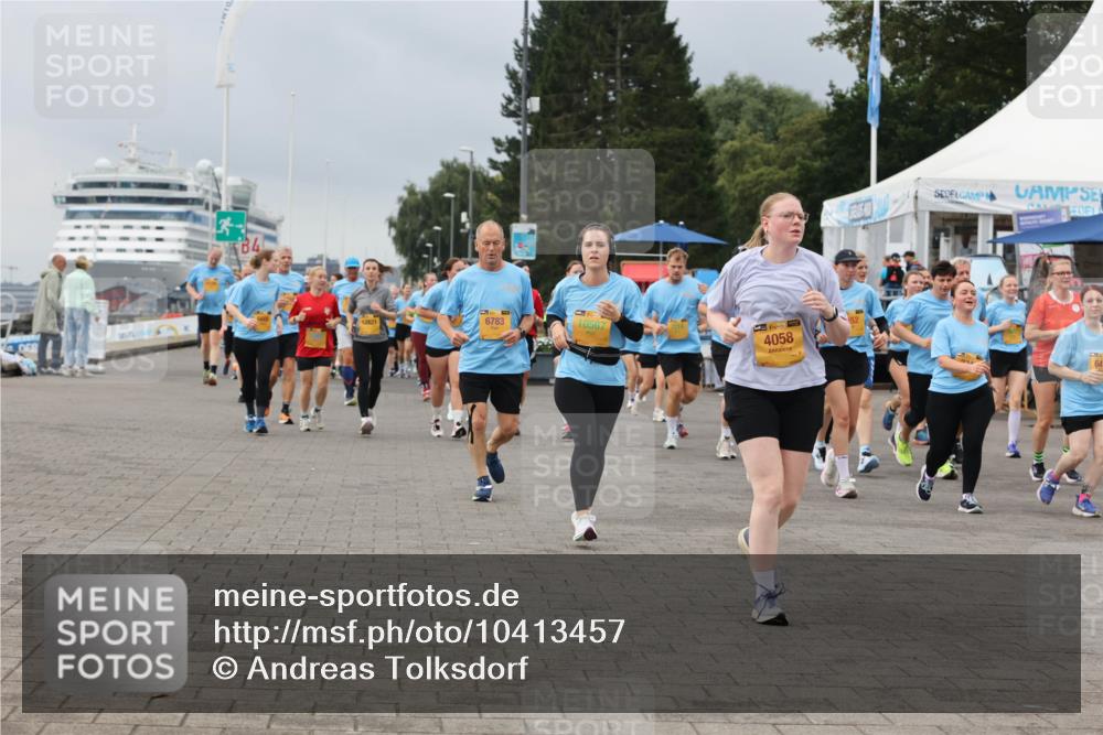 13.09.2026 - Kiel Lauf Andreas Tolksdorf http://msf.ph/oto/10413457 13.09.2026 10:04:11 Kiellinie 13, 84, 12821, 6783, 10567, 4058, 64 meine-sportfotos.de
