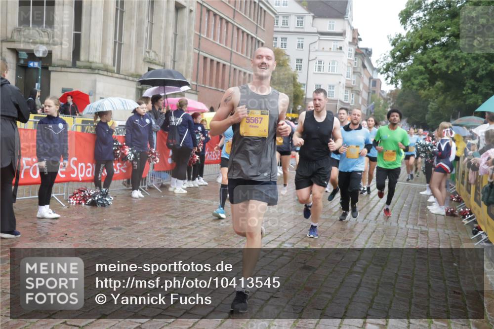 13.09.2026 - Kiel Lauf Yannick Fuchs http://msf.ph/oto/10413545 13.09.2026 10:45:11 Ziel 478, 979, 1482, 1590, 1606, 1703, 1878, 2391, 2410, 3285, 3753, 3796, 3872, 4044, 4588, 4681, 5220, 5296, 5361, 5600, 5763, 5764, 6298, 7631, 7765, 8457, 8744, 9702, 9703, 9956, 10183, 10526, 10666, 10915, 10986, 11473, 12670, 427, 451, 688, 1181, 1323, 1357, 1751, 1753, 2189, 2488, 2952, 3134, 3152, 3282, 3591, 4033, 4432, 4532, 4829, 5420, 5567, 6194, 6298, 6580, 6637, 6731, 7122, 7279, 7327, 7701, 7910, 8198, 8445, 8669, 8941, 9326, 9917, 10082, 10388, 10572, 461 meine-sportfotos.de
