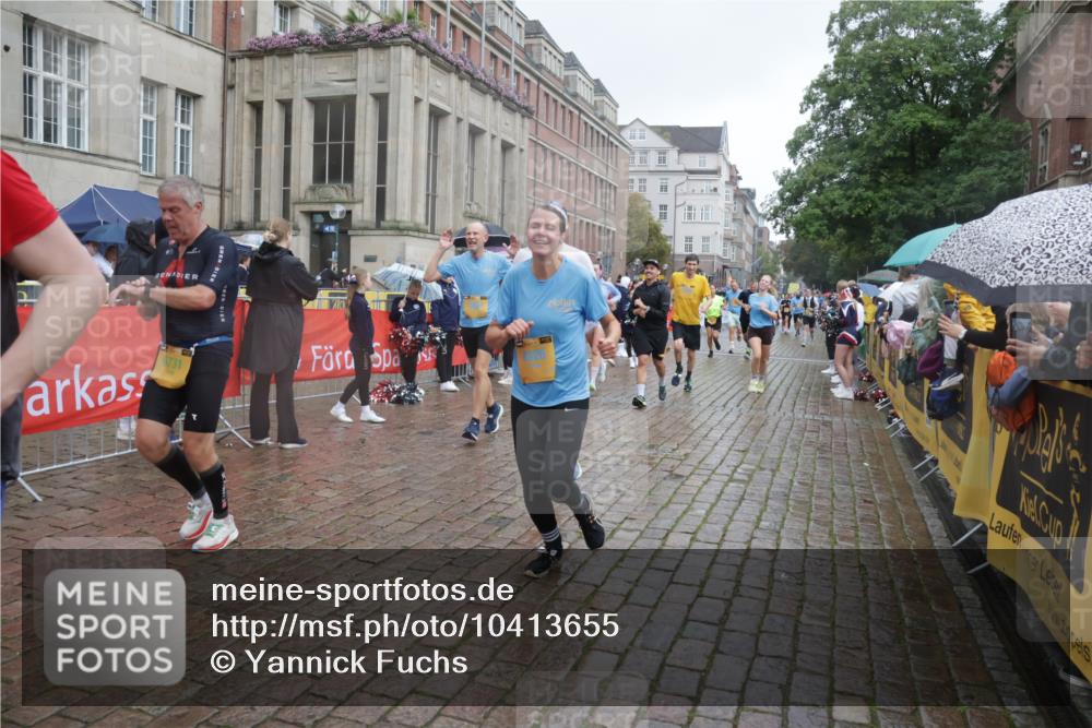 13.09.2026 - Kiel Lauf Yannick Fuchs http://msf.ph/oto/10413655 13.09.2026 10:45:23 Ziel 461, 1012, 1267, 1482, 1575, 1590, 1969, 2391, 2836, 3075, 3263, 3264, 3285, 3628, 3796, 4168, 4536, 4588, 4726, 5361, 5365, 5600, 5957, 6799, 7620, 7766, 7795, 8457, 8788, 9378, 9845, 9867, 9956, 10183, 10441, 10948, 11541, 11951, 12044, 12355, 427, 451, 478, 979, 1181, 1323, 1482, 1606, 1703, 1878, 2410, 2952, 3591, 3753, 3872, 4044, 4681, 4829, 5220, 5296, 5600, 5763, 5764, 6298, 6731, 7327, 7765, 8198, 8941, 9326, 9702, 9917, 10388, 10572, 360, 1015, 1682 meine-sportfotos.de
