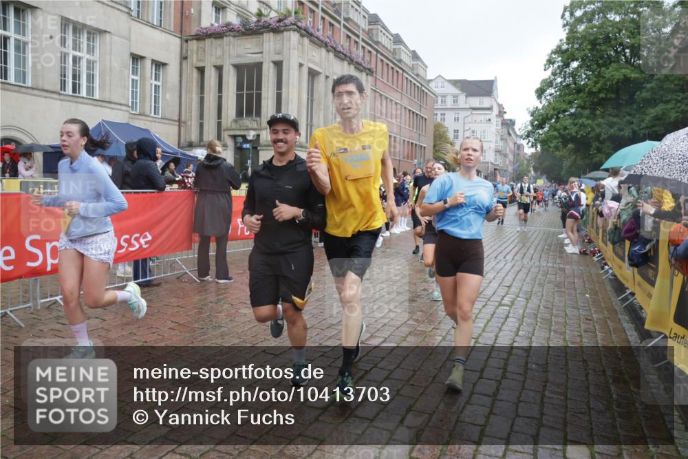13.09.2026 - Kiel Lauf Yannick Fuchs http://msf.ph/oto/10413703 13.09.2026 10:45:25 Ziel 461, 1012, 1267, 1575, 1590, 1969, 2391, 2599, 2836, 3075, 3263, 3264, 3285, 3628, 3796, 4151, 4168, 4536, 4699, 4726, 5365, 5957, 6799, 7620, 7735, 7766, 7795, 8444, 8788, 9378, 9845, 9867, 10183, 10441, 10948, 11541, 11951, 12044, 12355, 12687, 427, 451, 478, 979, 1181, 1323, 1482, 1590, 1606, 1703, 1878, 2391, 2410, 2952, 3591, 3753, 3872, 4044, 4588, 4681, 5220, 5296, 5361, 5600, 5763, 5764, 6298, 7327, 7765, 8198, 8941, 9702, 9917, 10388, 10572, 360, 1015, 1682 meine-sportfotos.de