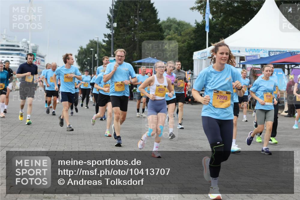 13.09.2026 - Kiel Lauf Andreas Tolksdorf http://msf.ph/oto/10413707 13.09.2026 10:04:27 Kiellinie 34, 4525, 1075, 2005, 38, 9242, 3833, 7899 meine-sportfotos.de
