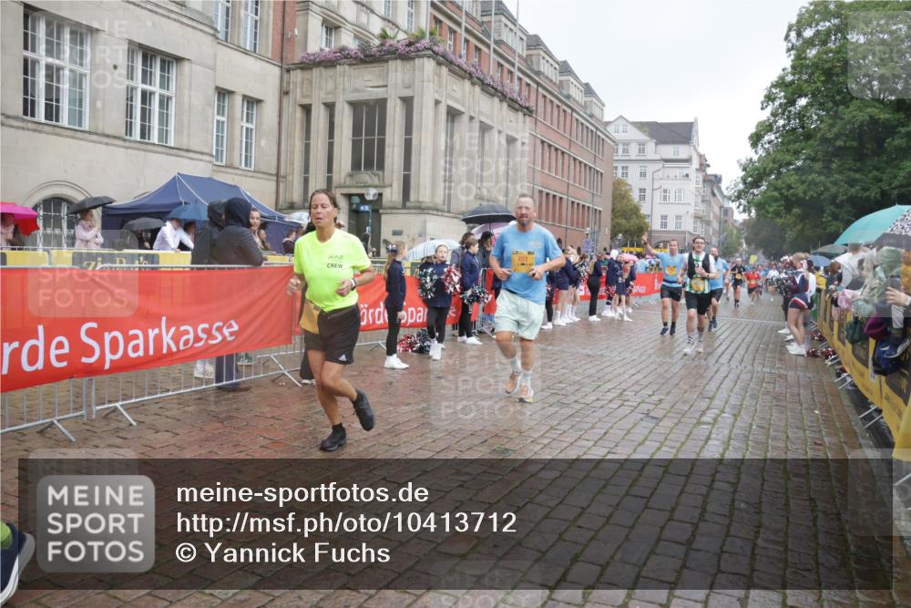 13.09.2026 - Kiel Lauf Yannick Fuchs http://msf.ph/oto/10413712 13.09.2026 10:45:27 Ziel 461, 1012, 1267, 1575, 1969, 2599, 2836, 3075, 3263, 3264, 3628, 4151, 4168, 4536, 4699, 4726, 5365, 5957, 6269, 6799, 7027, 7620, 7735, 7766, 7795, 8444, 8788, 9083, 9378, 9845, 9867, 9895, 10441, 10948, 11541, 11951, 12044, 12355, 12687, 427, 451, 478, 979, 1181, 1482, 1590, 1606, 1703, 1878, 2391, 2410, 3285, 3753, 3796, 3872, 4044, 4588, 4681, 5220, 5296, 5361, 5600, 5763, 5764, 6298, 7327, 7765, 8198, 8941, 9702, 9917, 10388, 10572, 360, 1015, 1682 meine-sportfotos.de
