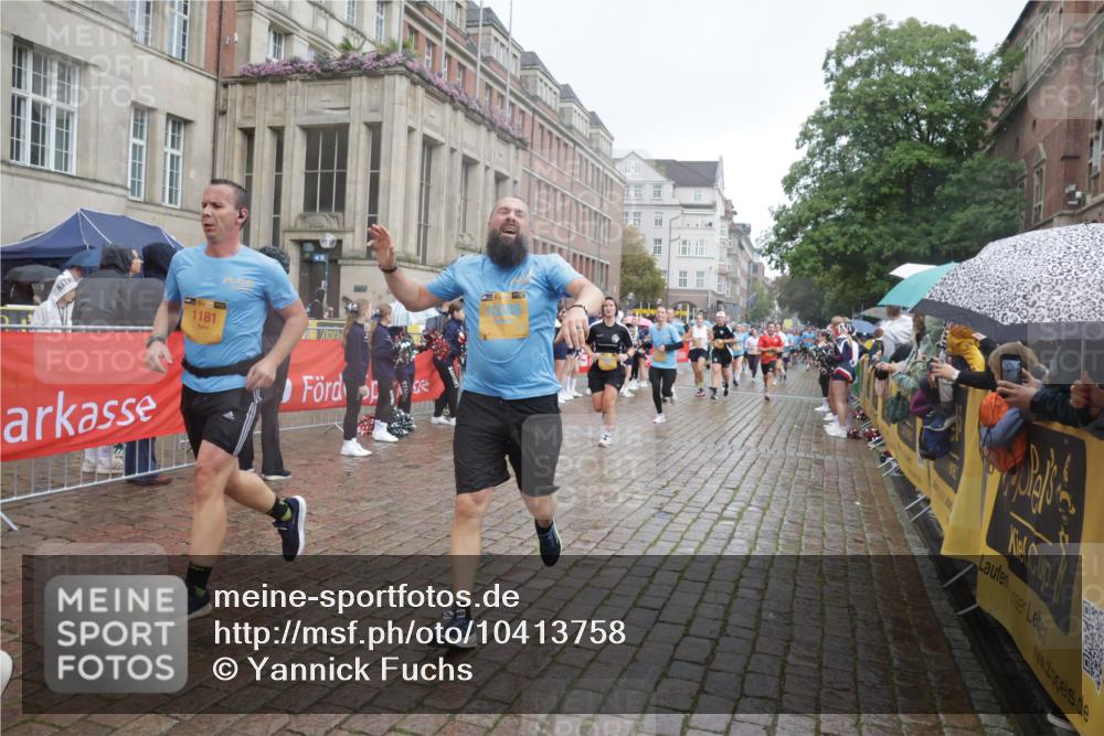 13.09.2026 - Kiel Lauf Yannick Fuchs http://msf.ph/oto/10413758 13.09.2026 10:45:31 Ziel 360, 461, 1012, 1180, 1267, 1682, 1969, 2599, 2836, 3075, 3182, 3263, 3264, 3628, 3749, 4151, 4168, 4536, 4699, 4726, 5365, 5957, 6269, 6406, 7027, 7620, 7735, 7766, 8444, 8762, 8788, 9083, 9429, 9867, 9895, 9914, 10441, 11951, 12044, 12355, 12687, 478, 979, 1181, 1482, 1575, 1590, 1606, 1703, 1878, 2391, 2410, 3263, 3264, 3285, 3753, 3796, 3872, 4044, 4588, 4681, 5220, 5296, 5361, 5600, 5763, 5764, 6298, 6799, 7765, 8198, 8941, 9702, 9917, 10388, 1015 meine-sportfotos.de