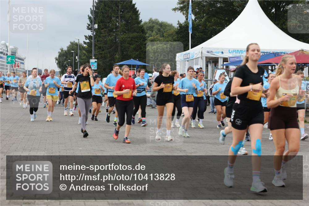 13.09.2026 - Kiel Lauf Andreas Tolksdorf http://msf.ph/oto/10413828 13.09.2026 10:04:40 Kiellinie 4, 11007, 2994, 3333 meine-sportfotos.de