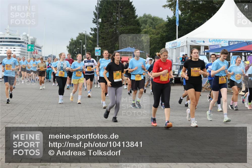 13.09.2026 - Kiel Lauf Andreas Tolksdorf http://msf.ph/oto/10413841 13.09.2026 10:04:41 Kiellinie 717, 8470, 4, 33, 986, 2298, 9815, 11007, 396, 11618, 299, 4614 meine-sportfotos.de