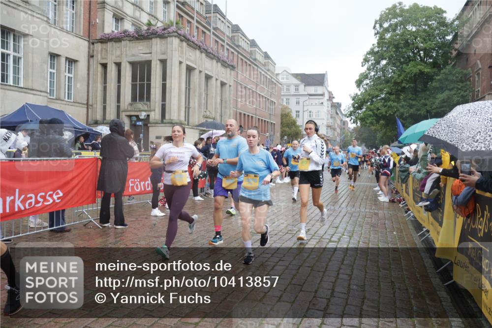 13.09.2026 - Kiel Lauf Yannick Fuchs http://msf.ph/oto/10413857 13.09.2026 10:45:37 Ziel 360, 461, 1015, 1065, 1180, 1484, 1682, 1752, 1969, 2599, 3075, 3182, 3347, 3749, 3807, 4151, 4536, 4586, 4699, 5072, 5278, 5957, 6269, 6406, 7027, 7735, 7766, 8282, 8442, 8444, 8731, 8762, 9083, 9429, 9727, 9867, 9895, 9914, 10149, 10441, 12044, 12687, 478, 979, 1012, 1267, 1482, 1575, 1590, 1606, 1703, 1878, 2391, 2410, 2836, 3263, 3264, 3285, 3628, 3753, 3796, 3872, 4044, 4168, 4536, 4588, 4681, 4726, 5220, 5296, 5361, 5365, 5600, 5763, 5764, 6799, 7765, 9702 meine-sportfotos.de
