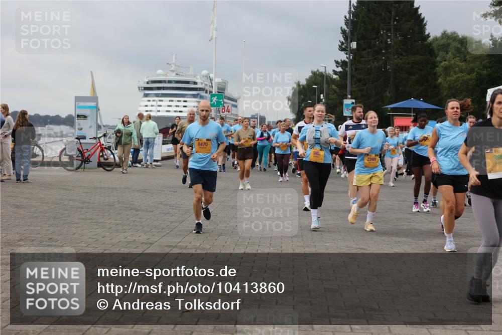 13.09.2026 - Kiel Lauf Andreas Tolksdorf http://msf.ph/oto/10413860 13.09.2026 10:04:43 Kiellinie 8470, 986, 2298, 39 meine-sportfotos.de