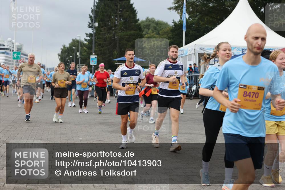 13.09.2026 - Kiel Lauf Andreas Tolksdorf http://msf.ph/oto/10413903 13.09.2026 10:04:46 Kiellinie 13, 84, 9916, 586, 518, 12438, 093, 8470 meine-sportfotos.de
