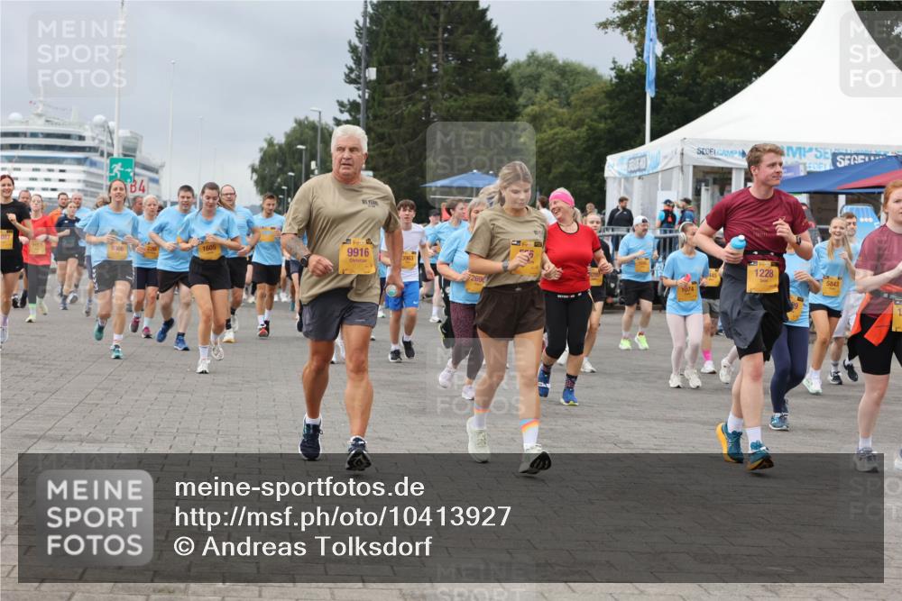 13.09.2026 - Kiel Lauf Andreas Tolksdorf http://msf.ph/oto/10413927 13.09.2026 10:04:49 Kiellinie 087, 7157, 9306, 4, 1605, 39, 9916, 3963, 2698, 74, 1228, 5843 meine-sportfotos.de