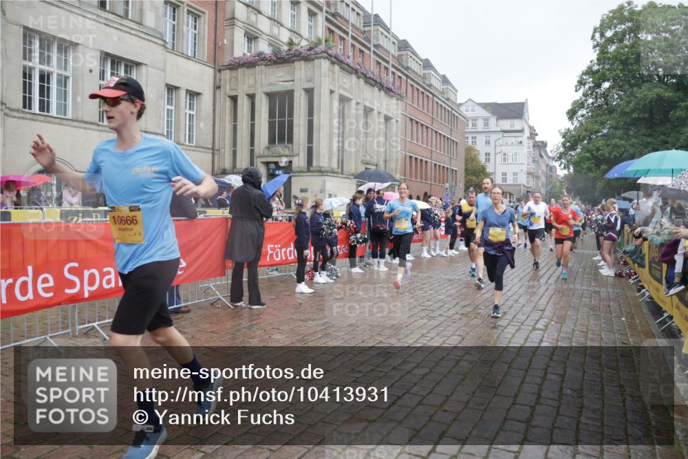 13.09.2026 - Kiel Lauf Yannick Fuchs http://msf.ph/oto/10413931 13.09.2026 10:45:41 Ziel 360, 1015, 1065, 1180, 1229, 1484, 1537, 1682, 1752, 2563, 3182, 3347, 3608, 3749, 3807, 4586, 5072, 5205, 5278, 6269, 6406, 7027, 7503, 7889, 8203, 8282, 8442, 8731, 8762, 9083, 9429, 9727, 9770, 9774, 9895, 9914, 10077, 10149, 10407, 461, 478, 979, 1012, 1267, 1482, 1575, 1590, 1703, 1878, 1969, 2391, 2410, 2599, 2836, 3075, 3263, 3264, 3285, 3628, 3796, 4151, 4168, 4536, 4588, 4681, 4699, 4726, 5220, 5296, 5361, 5365, 5600, 5763, 5764, 5957, 6269, 6799 meine-sportfotos.de