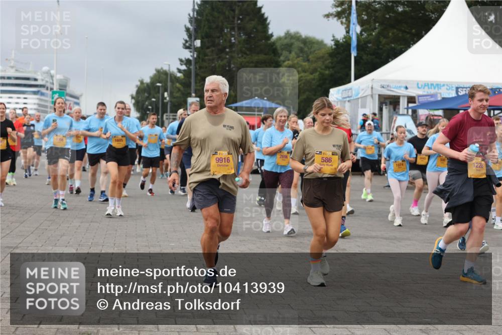13.09.2026 - Kiel Lauf Andreas Tolksdorf http://msf.ph/oto/10413939 13.09.2026 10:04:49 Kiellinie 9306, 1605, 101, 38, 9916, 2696, 4, 38, 586, 101, 1074, 3445, 1228 meine-sportfotos.de