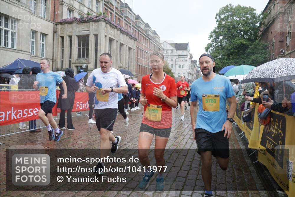 13.09.2026 - Kiel Lauf Yannick Fuchs http://msf.ph/oto/10413977 13.09.2026 10:45:44 Ziel 360, 499, 1015, 1065, 1180, 1229, 1484, 1537, 1725, 1752, 2563, 3182, 3347, 3608, 3807, 4586, 5072, 5205, 5278, 7503, 7889, 8203, 8282, 8442, 8731, 8762, 8816, 9429, 9727, 9770, 9774, 9914, 10077, 10149, 10407, 11745, 12150, 12224, 461, 478, 979, 1012, 1180, 1267, 1482, 1575, 1590, 1682, 1703, 1878, 1969, 2391, 2599, 2836, 3075, 3182, 3263, 3264, 3285, 3628, 3749, 3796, 4151, 4168, 4536, 4588, 4699, 4726, 5220, 5296, 5361, 5365, 5600, 5763, 5764, 5957, 6269, 6406, 6799, 550 meine-sportfotos.de