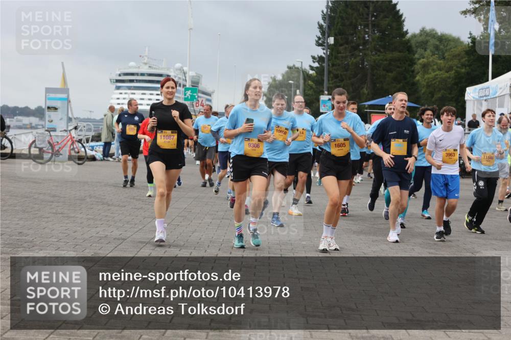 13.09.2026 - Kiel Lauf Andreas Tolksdorf http://msf.ph/oto/10413978 13.09.2026 10:04:52 Kiellinie 38, 11087, 4, 9306, 10660, 1605, 3963, 11546 meine-sportfotos.de