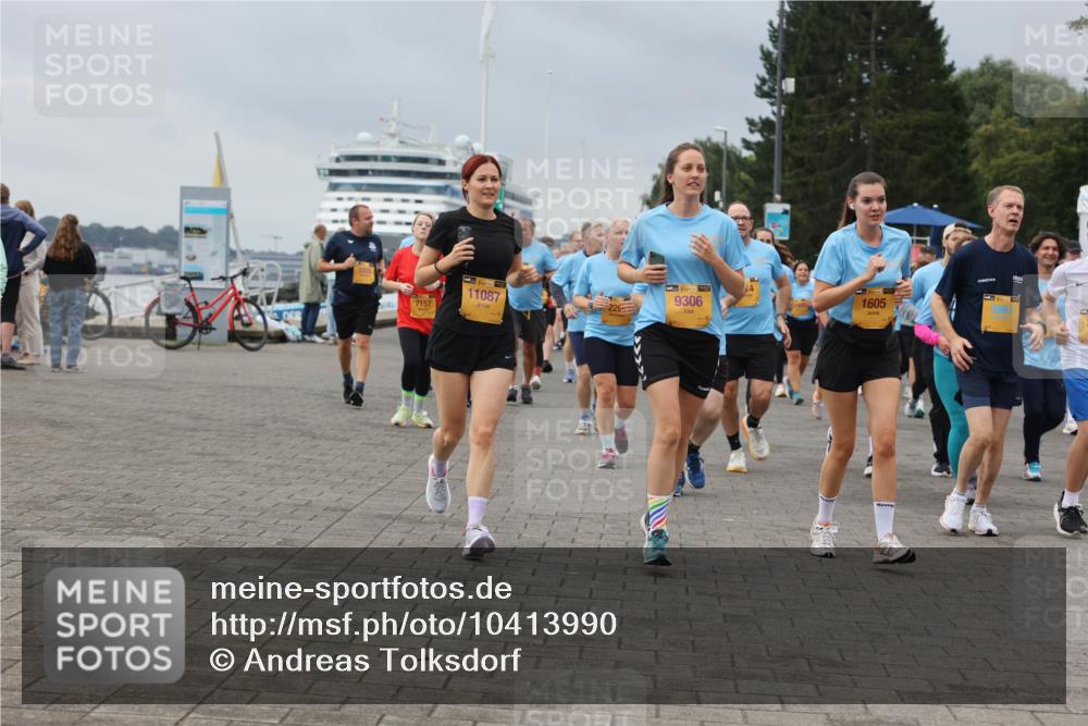 13.09.2026 - Kiel Lauf Andreas Tolksdorf http://msf.ph/oto/10413990 13.09.2026 10:04:52 Kiellinie 7157, 38, 1605, 39, 11087, 9306, 225 meine-sportfotos.de