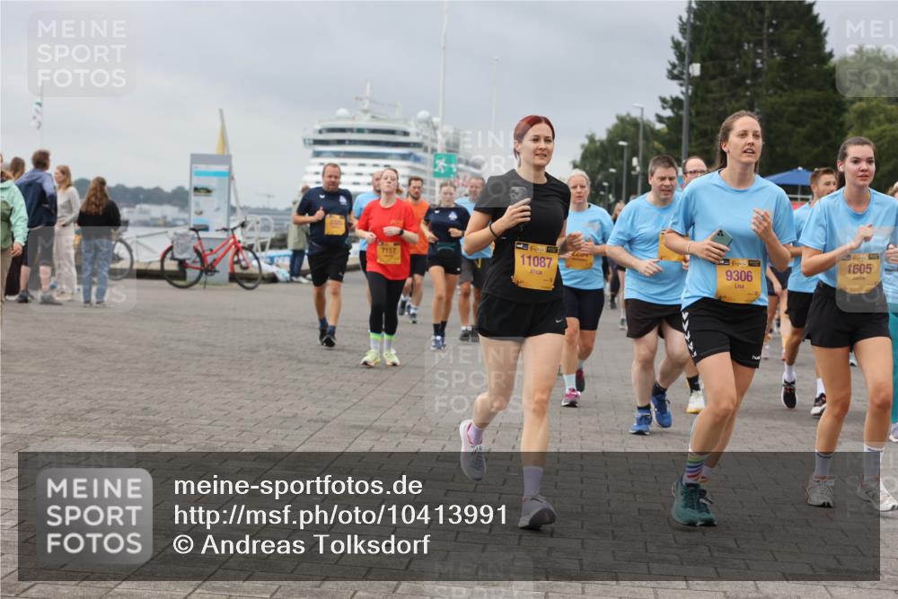 13.09.2026 - Kiel Lauf Andreas Tolksdorf http://msf.ph/oto/10413991 13.09.2026 10:04:53 Kiellinie 7157, 11087, 2009, 38, 9306, 39, 1605 meine-sportfotos.de
