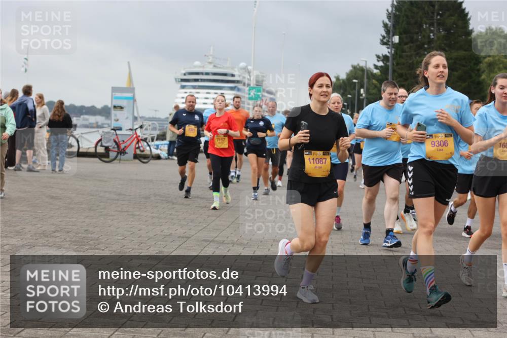 13.09.2026 - Kiel Lauf Andreas Tolksdorf http://msf.ph/oto/10413994 13.09.2026 10:04:53 Kiellinie 3325, 7157, 38, 11087, 38, 9306, 160 meine-sportfotos.de