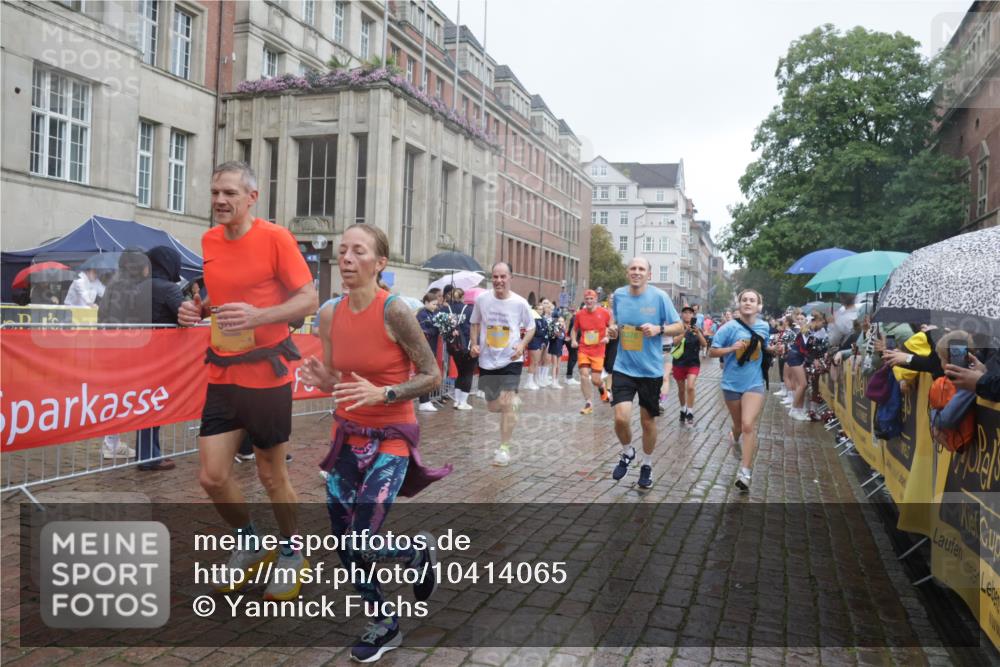 13.09.2026 - Kiel Lauf Yannick Fuchs http://msf.ph/oto/10414065 13.09.2026 10:45:50 Ziel 123, 499, 1015, 1065, 1229, 1484, 1537, 1725, 2421, 2563, 3608, 3807, 5072, 5205, 5278, 7503, 7889, 8203, 8442, 8731, 8816, 9727, 9770, 9774, 9843, 10046, 10077, 10149, 10407, 10569, 11745, 12150, 12224, 360, 461, 1012, 1180, 1267, 1575, 1590, 1682, 1752, 1969, 2391, 2599, 2836, 3075, 3182, 3263, 3264, 3285, 3347, 3628, 3749, 3796, 4151, 4168, 4536, 4586, 4699, 4726, 5365, 5957, 6269, 6406, 6799, 8282, 498, 550, 9207, 1482, 1590 meine-sportfotos.de