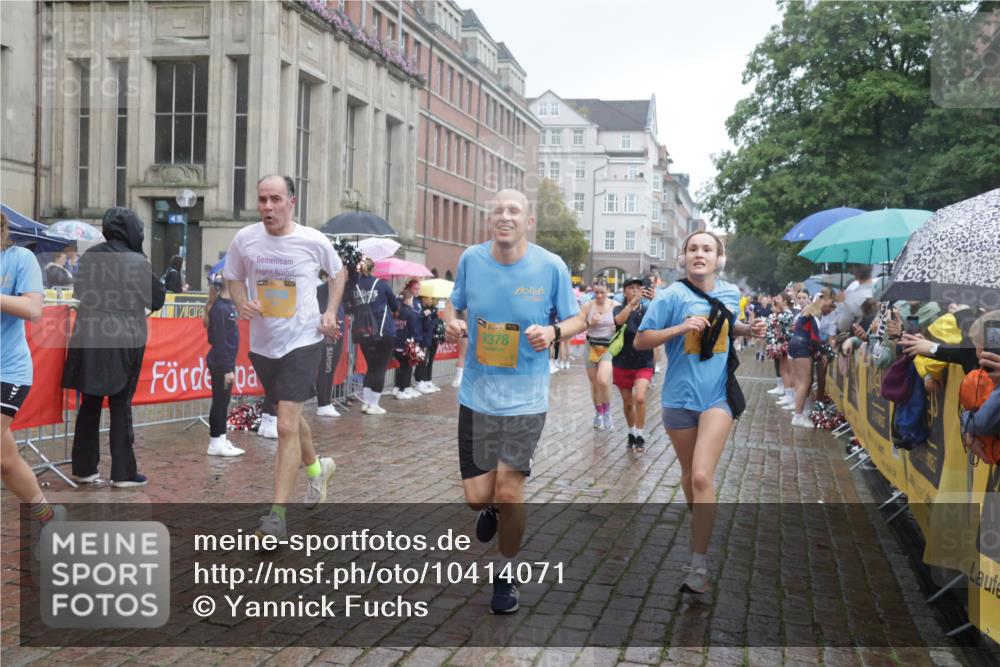 13.09.2026 - Kiel Lauf Yannick Fuchs http://msf.ph/oto/10414071 13.09.2026 10:45:51 Ziel 123, 499, 1015, 1065, 1229, 1484, 1537, 1725, 2421, 2563, 3608, 3807, 5072, 5205, 5278, 7503, 7889, 8203, 8442, 8731, 8816, 9727, 9770, 9774, 9843, 10046, 10077, 10149, 10407, 10569, 11745, 12150, 12224, 12748, 360, 461, 1012, 1015, 1180, 1267, 1484, 1575, 1682, 1752, 1969, 2599, 2836, 3075, 3182, 3263, 3264, 3285, 3347, 3628, 3749, 3796, 4151, 4168, 4536, 4586, 4699, 4726, 5072, 5365, 5957, 6269, 6406, 6799, 8282, 8442, 498, 550, 9207, 1482, 1590 meine-sportfotos.de