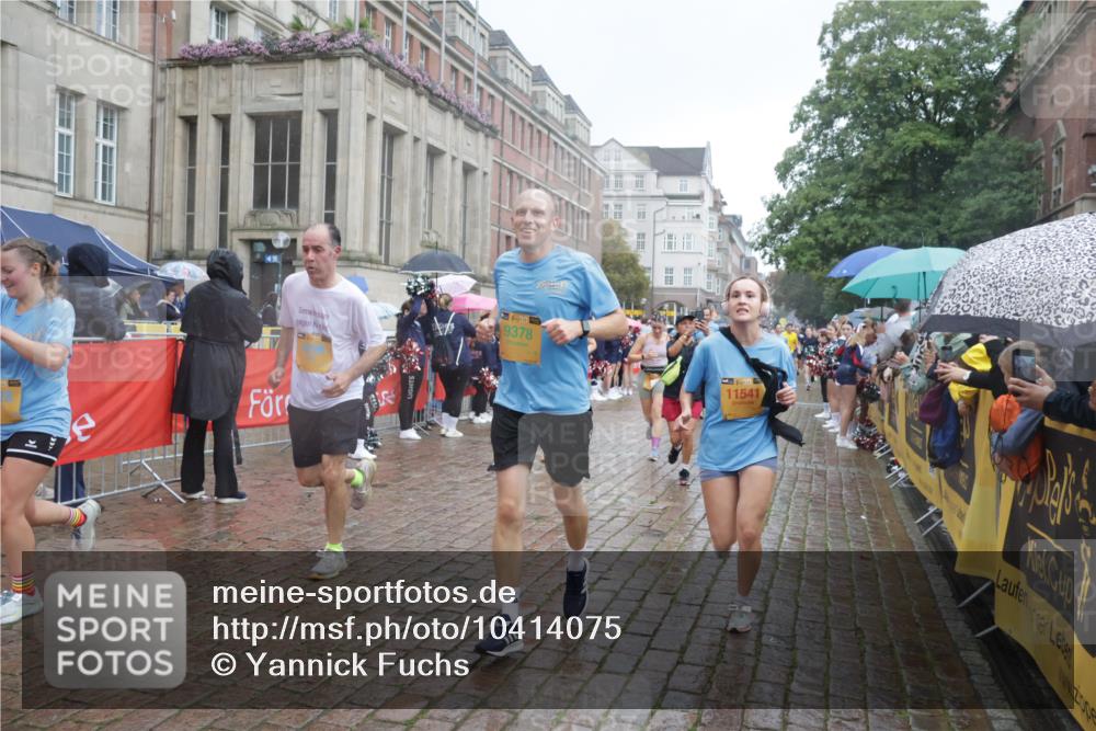 13.09.2026 - Kiel Lauf Yannick Fuchs http://msf.ph/oto/10414075 13.09.2026 10:45:51 Ziel 123, 499, 1015, 1065, 1229, 1484, 1537, 1725, 2421, 2563, 3608, 3807, 5072, 5205, 5278, 7503, 7889, 8203, 8442, 8731, 8816, 9727, 9770, 9774, 9843, 10046, 10077, 10149, 10407, 10569, 11745, 12150, 12224, 12748, 360, 461, 1012, 1015, 1180, 1267, 1484, 1575, 1682, 1752, 1969, 2599, 2836, 3075, 3182, 3263, 3264, 3285, 3347, 3628, 3749, 3796, 4151, 4168, 4536, 4586, 4699, 4726, 5072, 5365, 5957, 6269, 6406, 6799, 8282, 8442, 498, 550, 9207, 1482, 1590 meine-sportfotos.de
