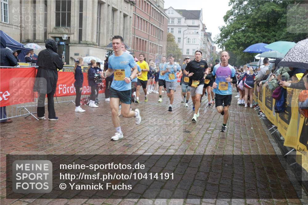 13.09.2026 - Kiel Lauf Yannick Fuchs http://msf.ph/oto/10414191 13.09.2026 10:45:59 Ziel 123, 550, 665, 1030, 1374, 1582, 1725, 2421, 3781, 3844, 5348, 5510, 5515, 5564, 6385, 6436, 6980, 7073, 7772, 8403, 8551, 8561, 8655, 8881, 9375, 9715, 9843, 10046, 10569, 10615, 10735, 10975, 11670, 11822, 12748, 360, 461, 499, 1012, 1015, 1065, 1180, 1229, 1267, 1484, 1537, 1682, 1725, 1752, 1969, 2563, 2599, 2836, 3075, 3182, 3347, 3608, 3749, 3807, 4151, 4536, 4586, 4699, 4726, 5072, 5205, 5278, 5957, 6269, 6406, 7503, 7889, 8203, 8282, 8442, 8731, 8816, 498, 9207 meine-sportfotos.de