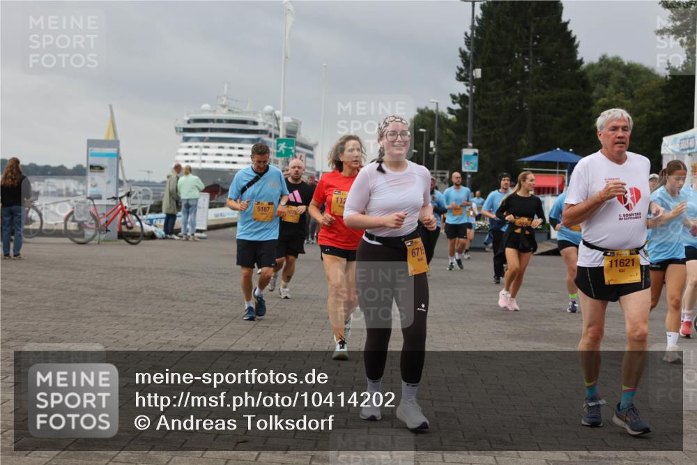 13.09.2026 - Kiel Lauf Andreas Tolksdorf http://msf.ph/oto/10414202 13.09.2026 10:05:09 Kiellinie 112, 5187, 107, 6715, 1, 38, 11621 meine-sportfotos.de