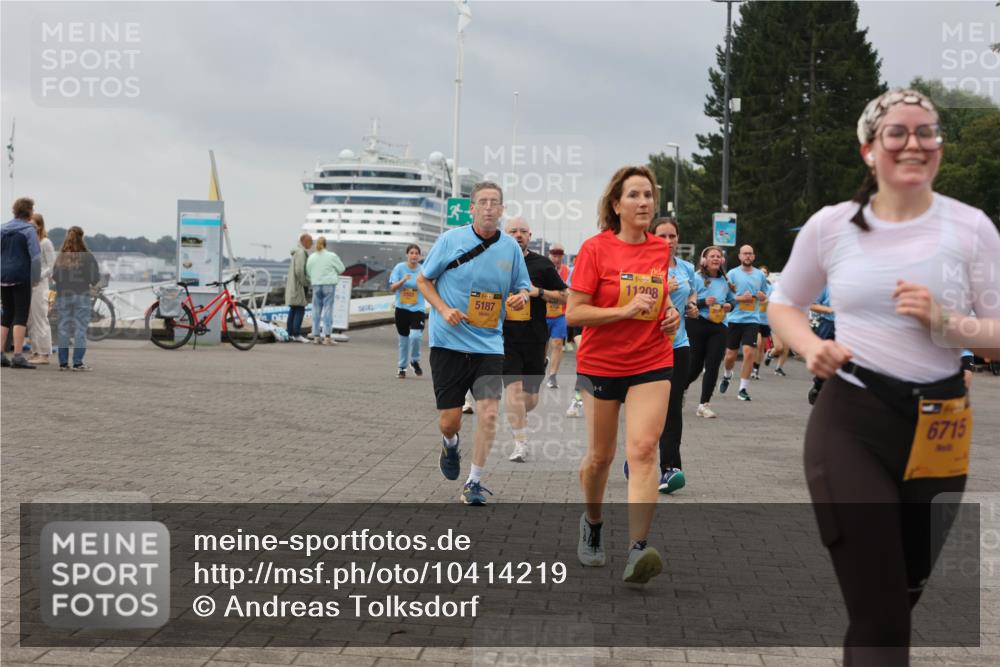13.09.2026 - Kiel Lauf Andreas Tolksdorf http://msf.ph/oto/10414219 13.09.2026 10:05:10 Kiellinie 5187, 38, 11908, 6715 meine-sportfotos.de