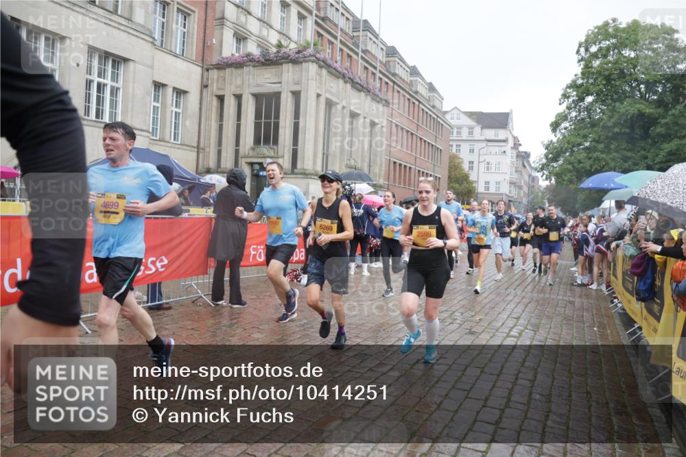 13.09.2026 - Kiel Lauf Yannick Fuchs http://msf.ph/oto/10414251 13.09.2026 10:46:04 Ziel 272, 498, 550, 665, 1030, 1374, 1582, 3781, 3844, 5348, 5510, 5515, 5564, 6385, 6436, 6980, 7073, 7772, 7939, 8403, 8551, 8561, 8655, 8881, 9207, 9375, 9715, 10050, 10615, 10735, 10809, 10975, 11670, 11822, 12748, 123, 360, 499, 1015, 1065, 1180, 1229, 1484, 1537, 1682, 1725, 1752, 2421, 2563, 2599, 3182, 3347, 3608, 3749, 3807, 4151, 4586, 4699, 5072, 5205, 5278, 6269, 6406, 7503, 7889, 8203, 8282, 8442, 8731, 8816, 6269 meine-sportfotos.de