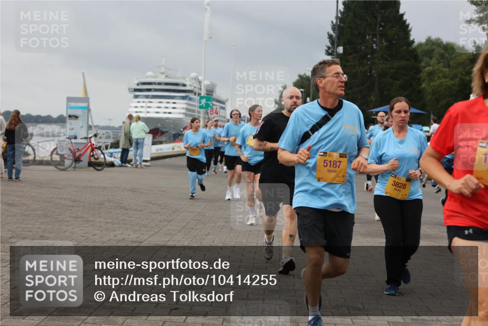 13.09.2026 - Kiel Lauf Andreas Tolksdorf http://msf.ph/oto/10414255 13.09.2026 10:05:12 Kiellinie 4, 38, 5187, 3828, 1 meine-sportfotos.de