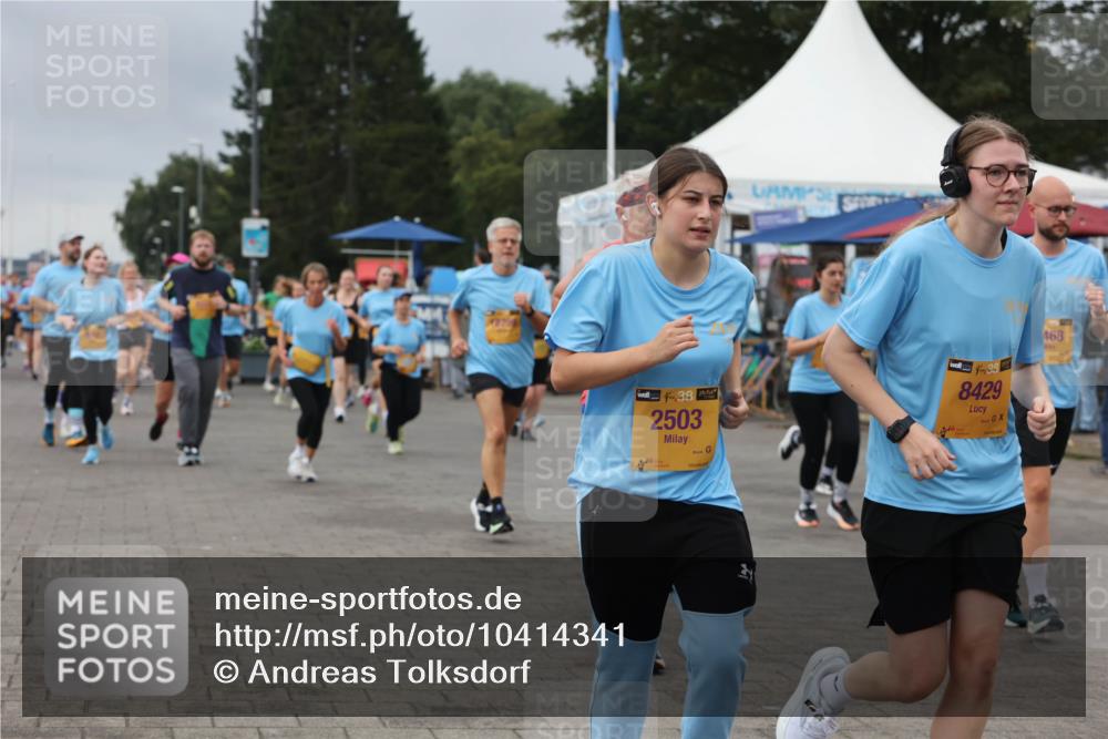 13.09.2026 - Kiel Lauf Andreas Tolksdorf http://msf.ph/oto/10414341 13.09.2026 10:05:18 Kiellinie 38, 2503, 38, 8429, 1, 468 meine-sportfotos.de