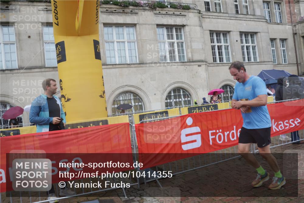 13.09.2026 - Kiel Lauf Yannick Fuchs http://msf.ph/oto/10414355 13.09.2026 10:46:10 Ziel 272, 498, 550, 665, 1030, 1374, 1582, 2448, 3422, 3844, 5017, 5348, 5421, 5510, 5515, 5564, 6385, 6436, 6980, 7044, 7073, 7241, 7772, 7840, 7939, 8310, 8551, 8561, 9207, 9375, 9715, 10050, 10615, 10809, 10975, 11642, 11670, 11822, 12077, 12306, 12481, 123, 360, 499, 1015, 1065, 1229, 1484, 1537, 1725, 1752, 2421, 2563, 3347, 3608, 3781, 3807, 3844, 4586, 5072, 5205, 5278, 7073, 7503, 7889, 8203, 8282, 8403, 8442, 8655, 8731, 8816, 8881, 6269 meine-sportfotos.de