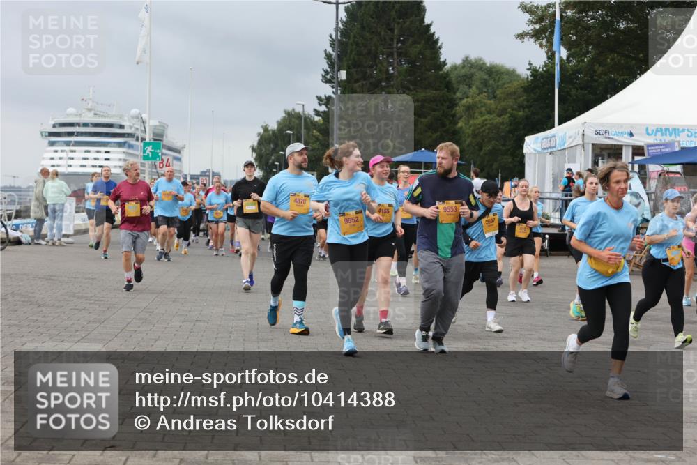13.09.2026 - Kiel Lauf Andreas Tolksdorf http://msf.ph/oto/10414388 13.09.2026 10:05:21 Kiellinie 34, 4870, 4155, 9553, 9552, 2697, 415 meine-sportfotos.de